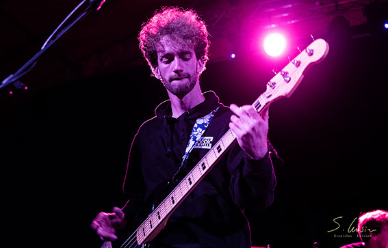 Une voiture devant une cathédrale - Liège 2017